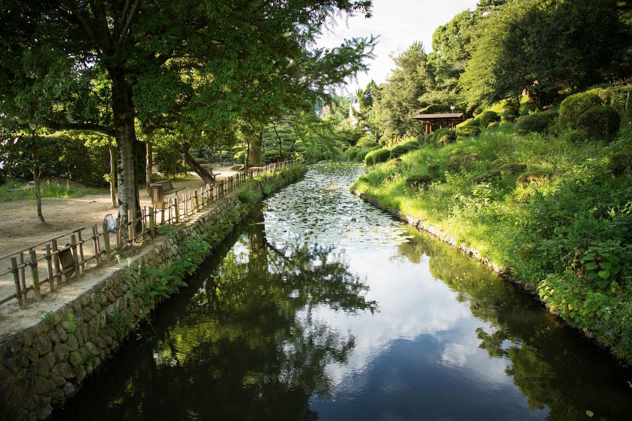 Guest House Dougo-Yado Matsuyama  Exterior photo